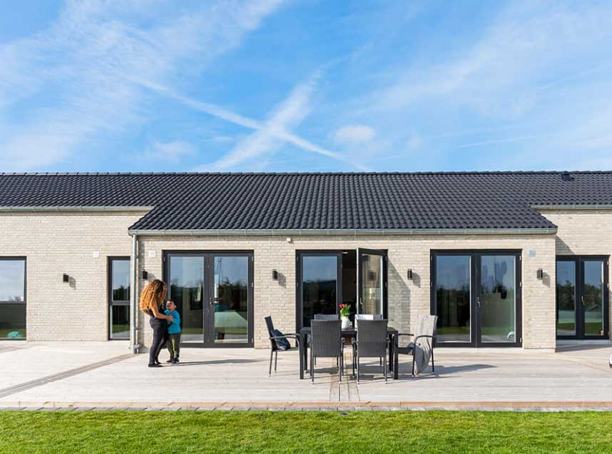 Vårt krav var ett underhållsfritt tegelhus med rena linjer och tidlös design