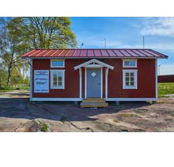 HELGBO Traditionsrikt Attefallshus från Tomoku Hus